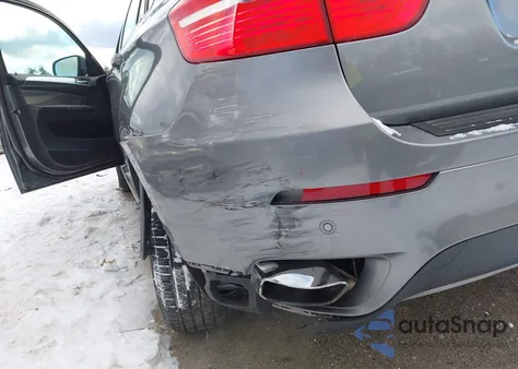 2011 BMW X6 xDrive50I z USA, uszkodzony, nr VIN 5UXFG8C57BLZ96280